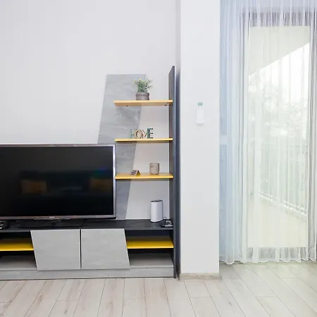 New Colorful 1bd Getaway With An Amazing Sea View By Flat Mаnager Варна