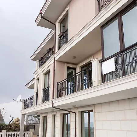 New Colorful 1bd Getaway With An Amazing Sea View By Flat Mаnager Apartament Varna